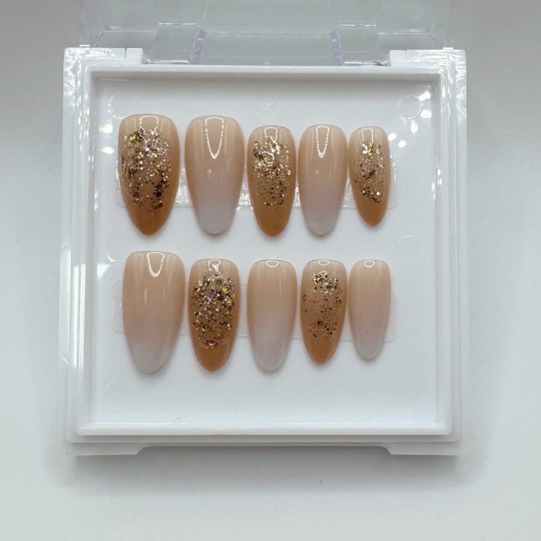 Stardust Glow - Nude & White Glitter Press-On Nails
Includes 30 piece press-on nails