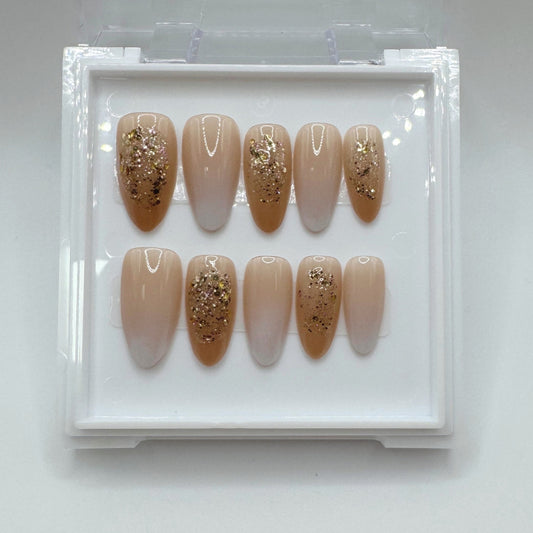 Stardust Glow - Nude & White Glitter Press-On Nails
Includes 30 piece press-on nails
