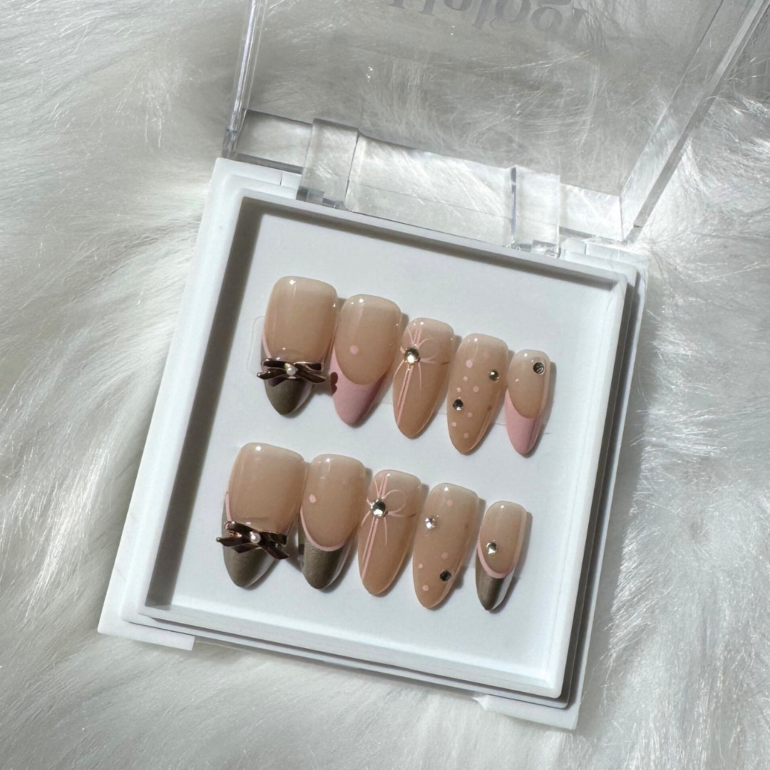 Luxe Dazzle - Nude Press-On Nails with Baby Pink or Shimmery Metallic
Includes 30 piece press-on nails