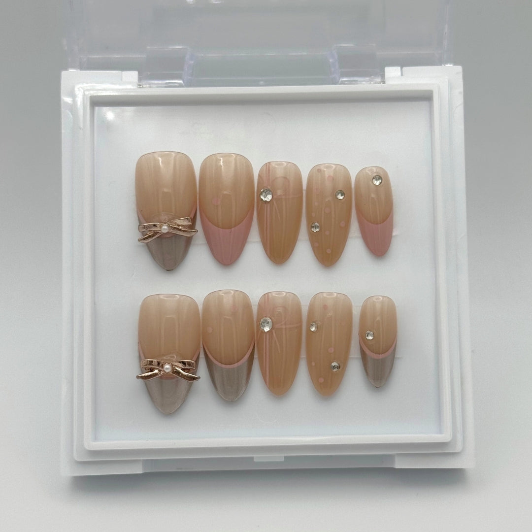 Luxe Dazzle - Nude Press-On Nails with Baby Pink or Shimmery Metallic
Includes 30 piece press-on nails