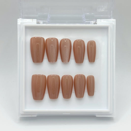 Velvet Beam - Deep Nude Cat-Eye Press-On Nails
Includes 30 piece press-on nails