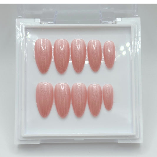 Pink Moonbeam - Pearly Pink Press-On Nails
Includes 30 piece nails