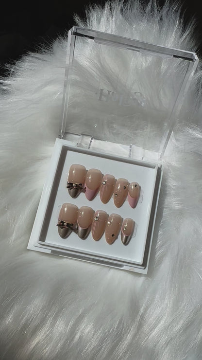 Luxe Dazzle - Nude Press-On Nails with Baby Pink or Shimmery Metallic
Includes 30 piece press-on nails